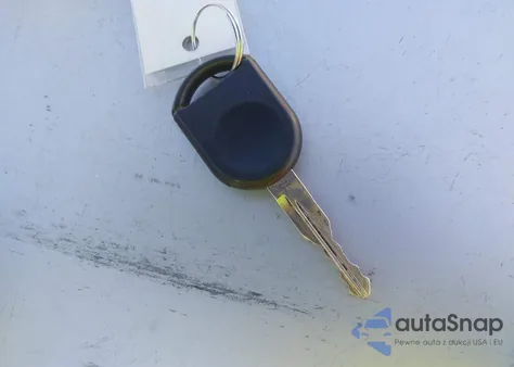 2012 Ford F-150 Xl z USA, uszkodzony, nr VIN 1FTMF1CM8CFB64845